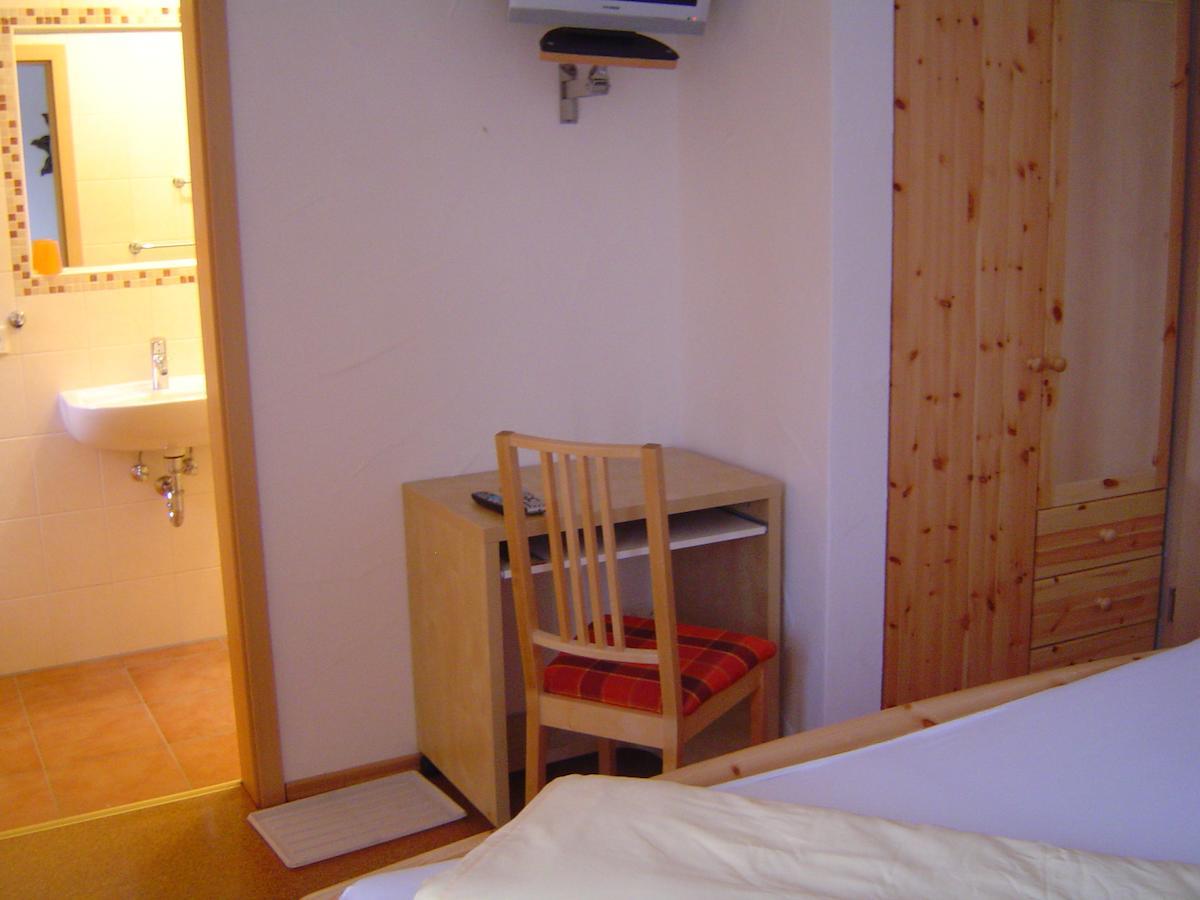 Gasthof Hotel Traube Oberndorf am Neckar Δωμάτιο φωτογραφία